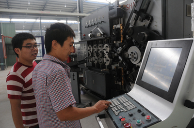 社旗產業集聚區為大學生提供就業新平臺